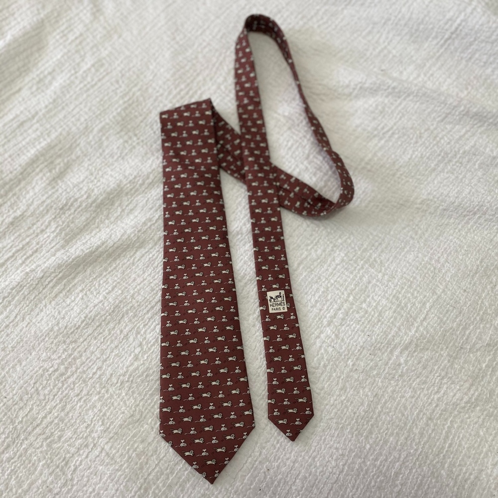 NWOT Authentic Hermès 100% silk cat & mouse tie